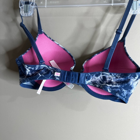 Pink Victoria’s Secret bra wear every wear push up 32c - Picture 6 of 8